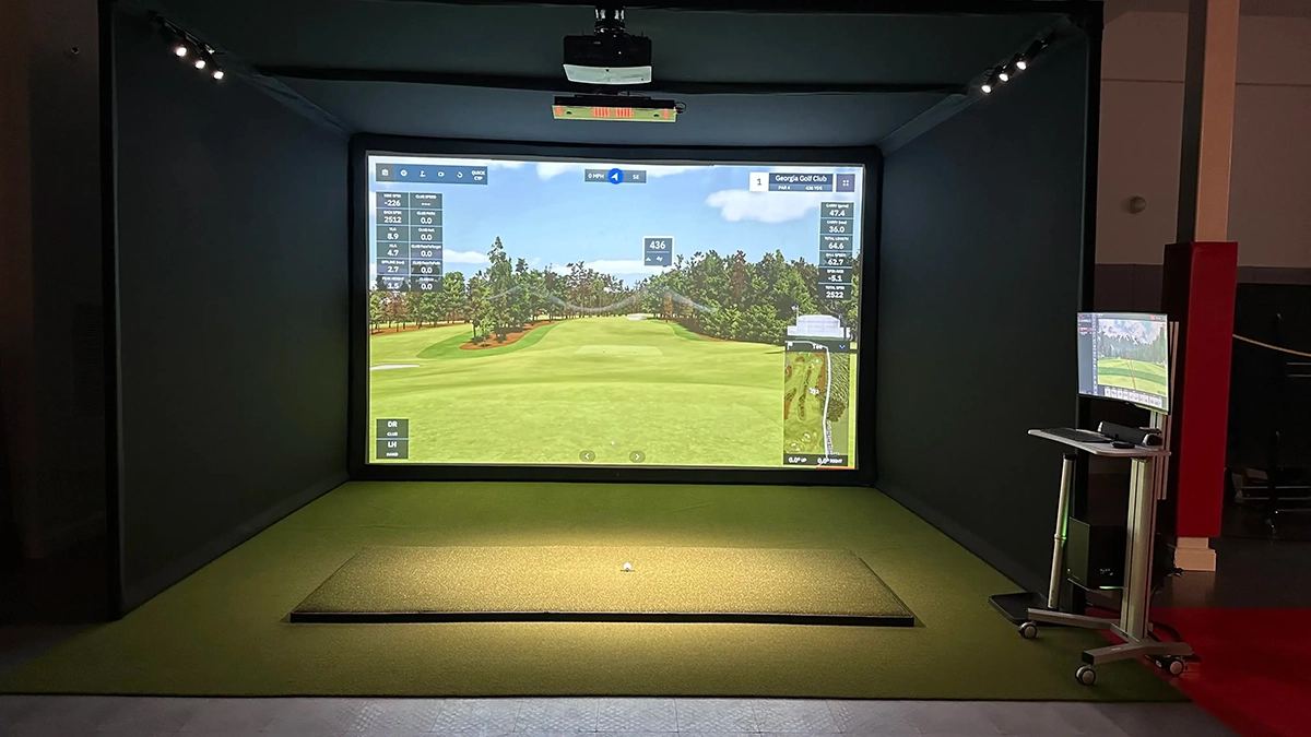 Residential golf simulator inspiration 12