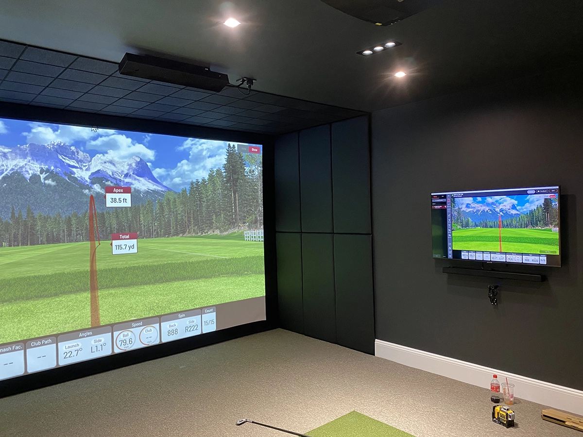 Residential golf simulator inspiration 13