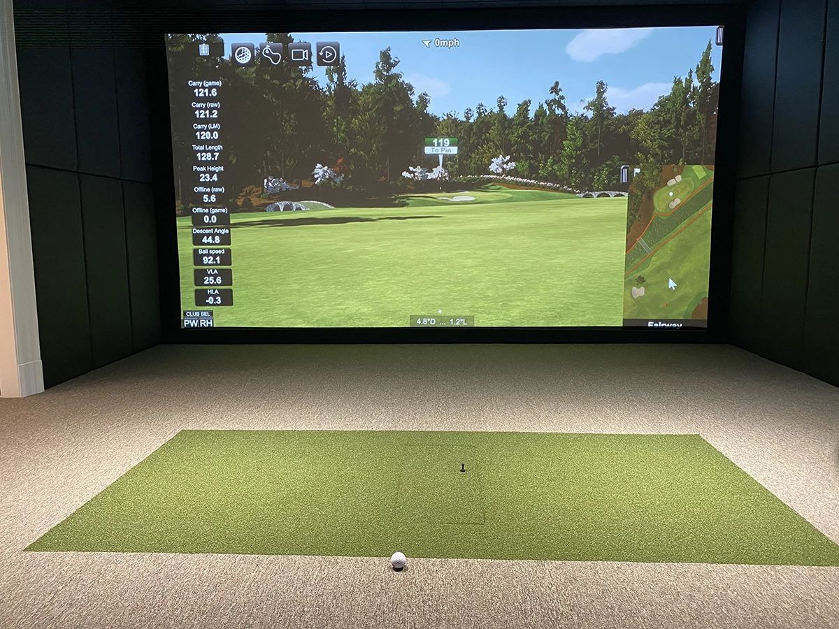 Residential golf simulator inspiration 14