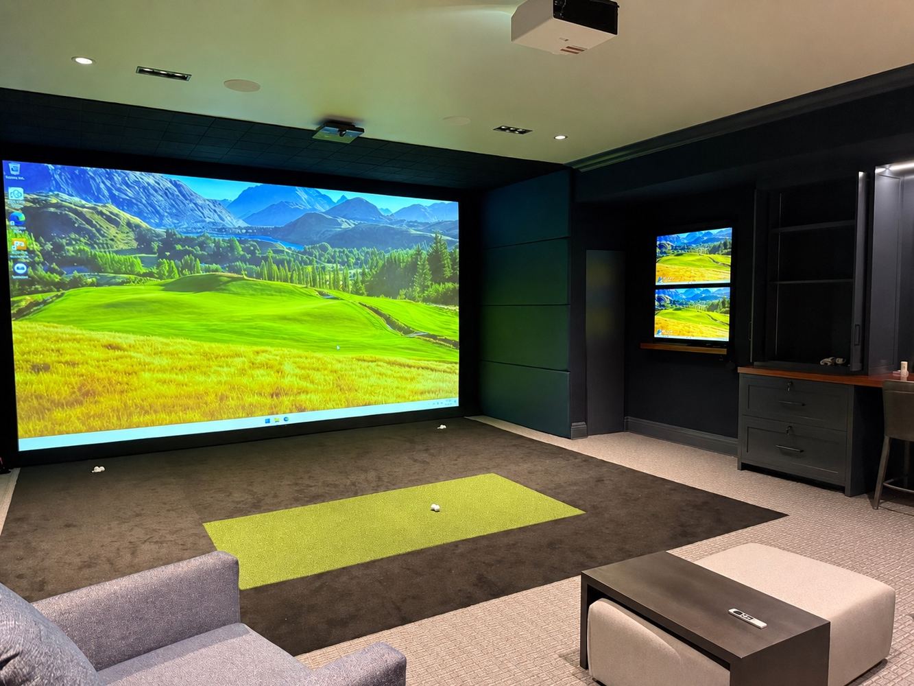 Residential golf simulator inspiration 17