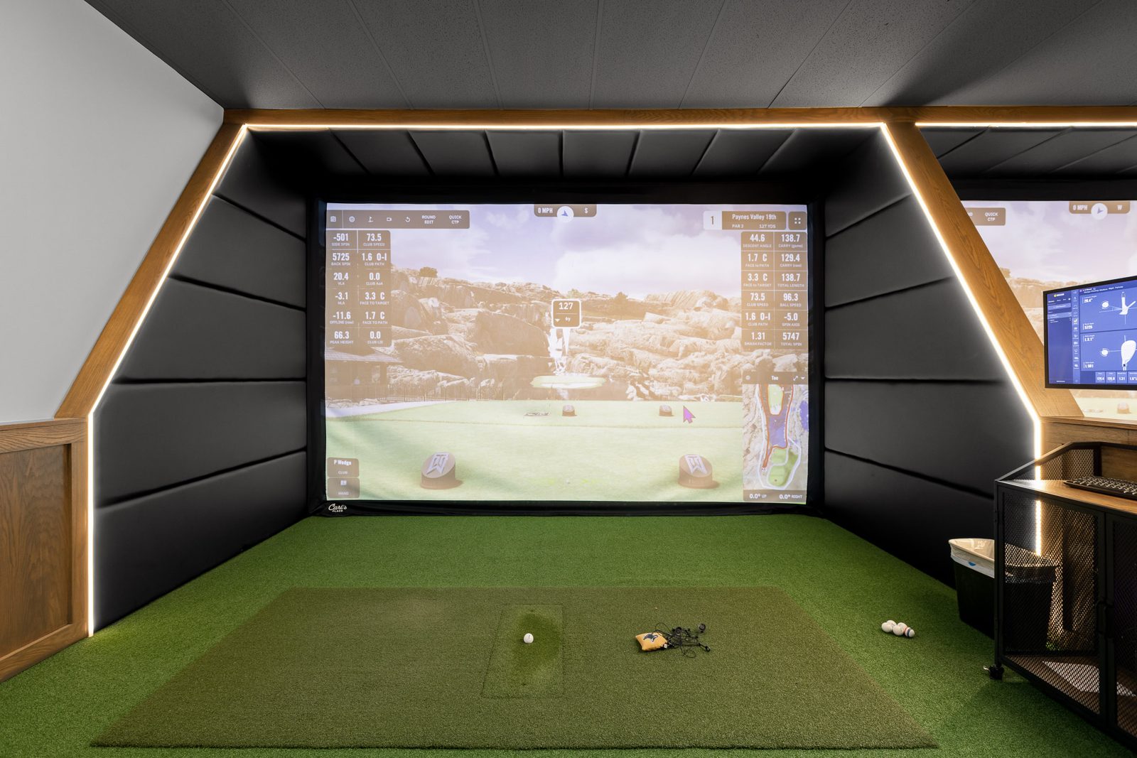 Commercial golf simulator bay inspiration 4